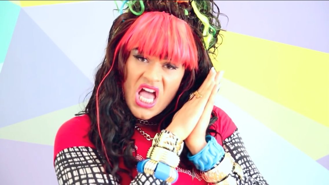 ChappellePics's tweet photo. @Achapphawk as Shermika Ramsey on his YouTube channel The Sketch Betch!Watch the video here: https://t.co/E9DnwnDwAr https://t.co/iHdUj3THOo