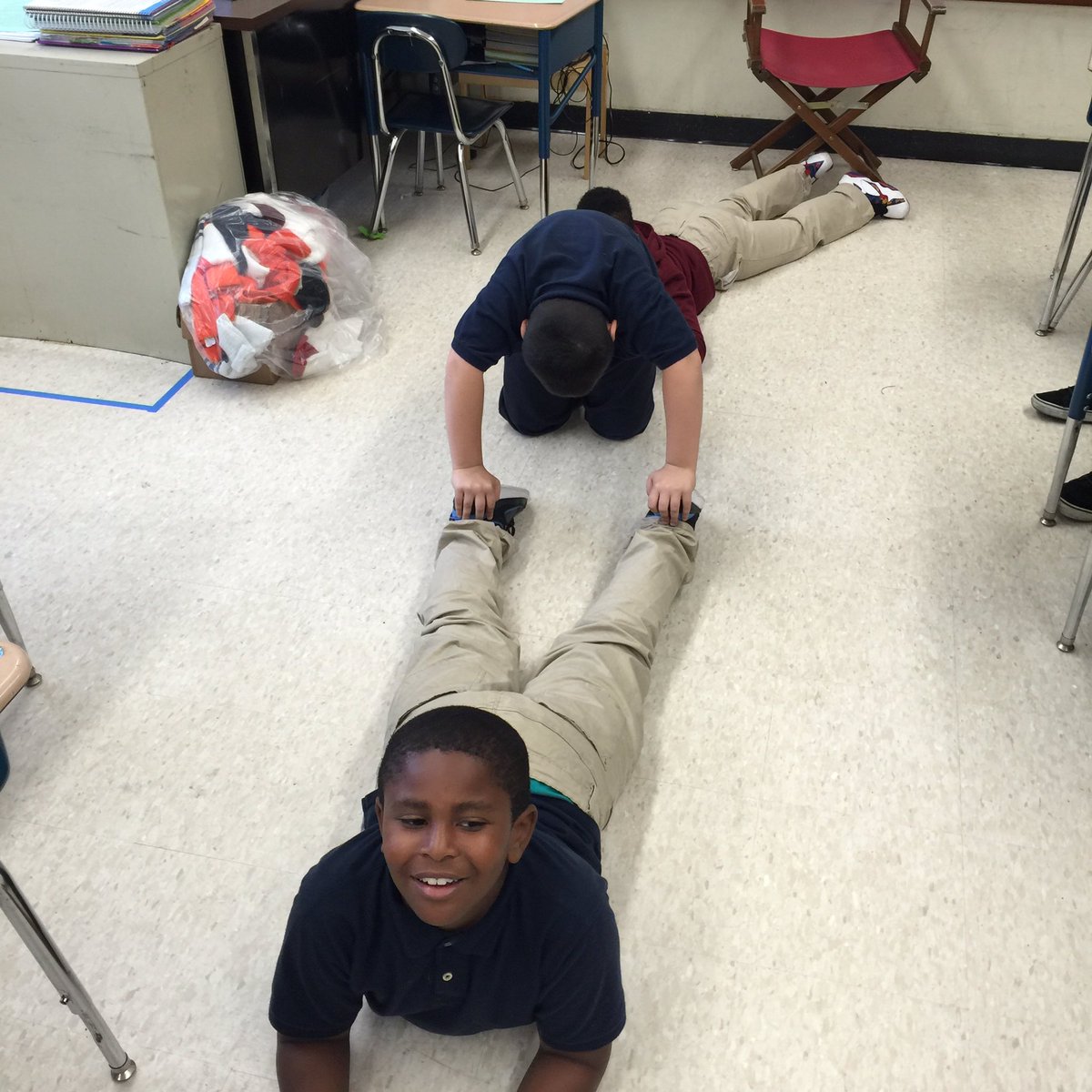 HallenSchool's tweet photo. When Jungle animals come to life... https://t.co/LWRDyzhaQl
