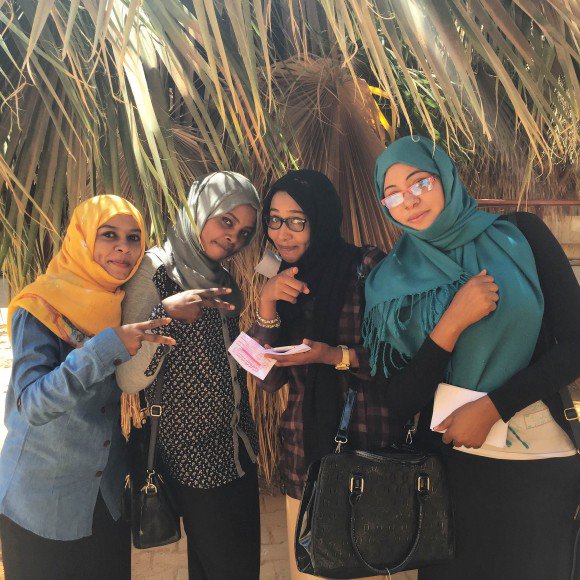 TeachForAU's tweet photo. Discover Alumna @NokomiAchkar's adventures in international education: https://t.co/QufUKQFgCG #edchat #TeachForAll https://t.co/ClhIDiplLv