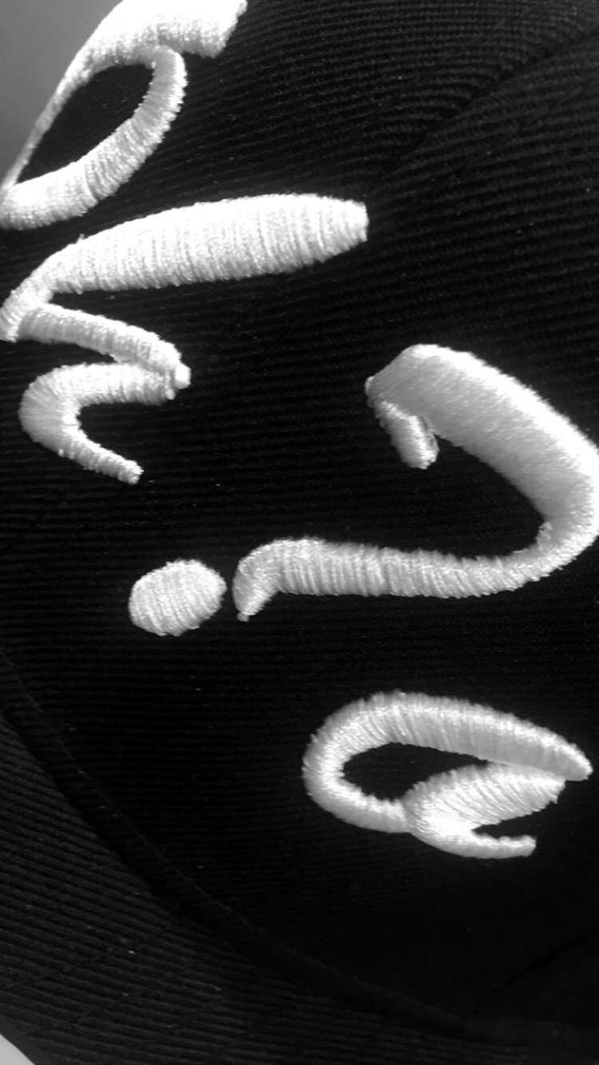 WHOTHREADS's tweet image. Chad. You gonna let us send ya one of these or what my dude!? @ochocinco