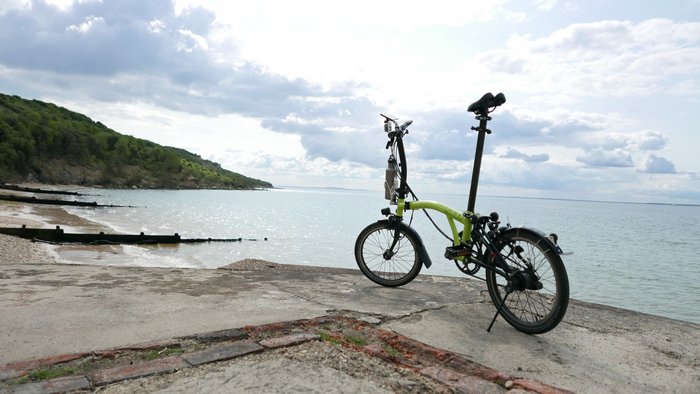 BIKEgangUK's tweet photo. Isle of Wight. #BIKEgang #Brompton #BromptonSociety #MyBrompton #BromptonBicycle #madeforspring https://t.co/mqe7qQUZJX