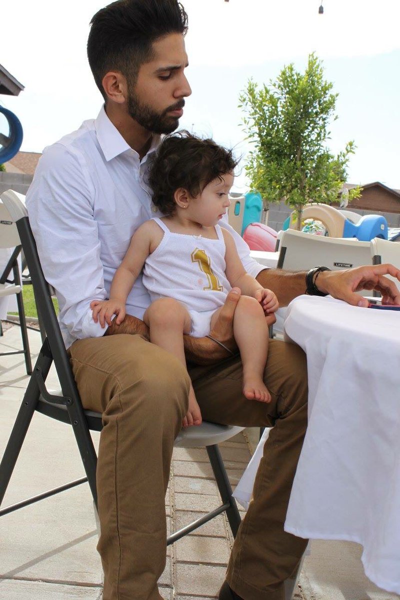 WATTz_Lopez's tweet photo. Princess and I caught off guard part 2 #WeNeedNaps https://t.co/4wE49FuopT