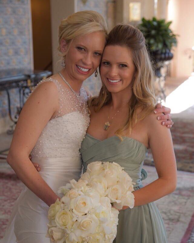 vanessateemsma's tweet image. Wishing my bestie @Jennagatlin a happy birthday. She is kind, beautiful &amp;amp; smart! I love this girl!! ❤️👯🎂🎈🎁❣