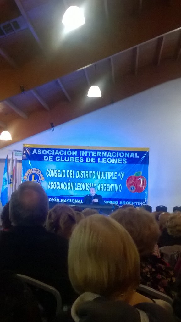 cnlnqn2016's tweet photo. Comenzó el cierre con muy buena música #CNACLEONQN2016 https://t.co/vQMzehn1Tj