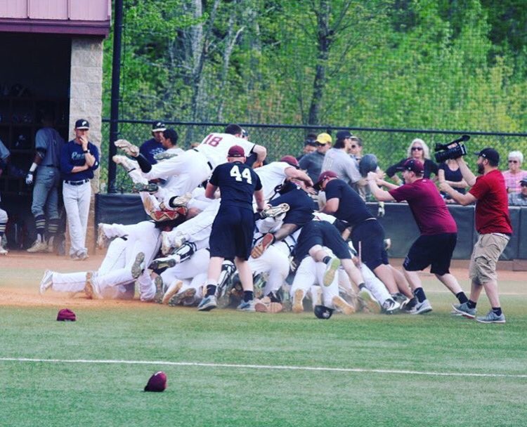 d_love36's tweet photo. "How can you not be emotional about baseball?" #carybound #collegeworldsires https://t.co/OGW1Qq02SQ