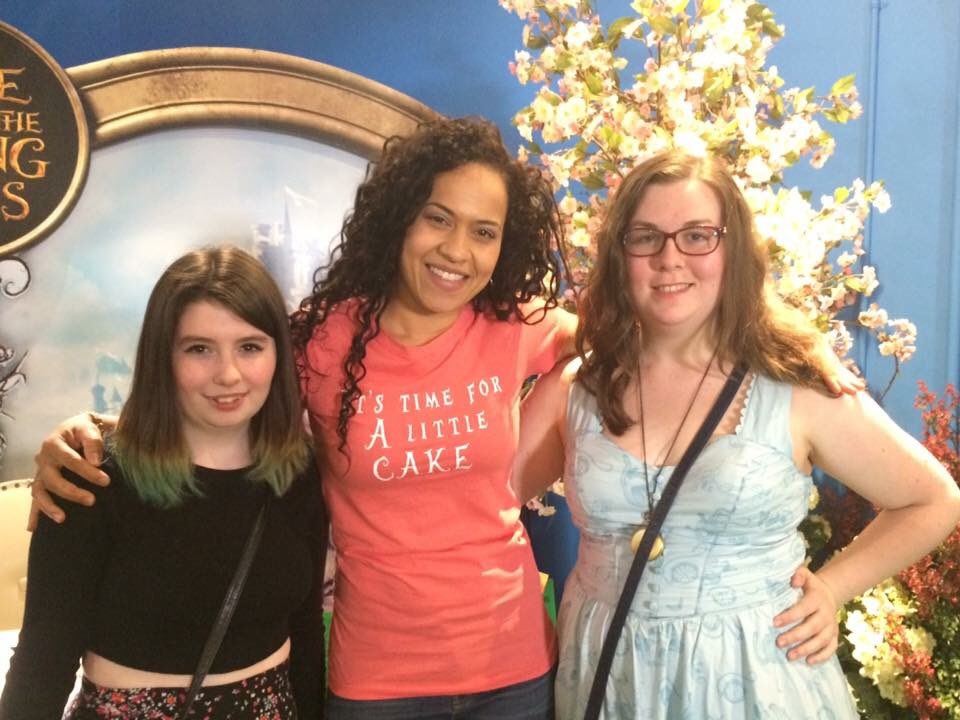 poetandishowit's tweet photo. @yolanda_gampp thanks for meeting me and @SimplyAmber444 at #AliceOnQueen ! 😊🍰💗 https://t.co/HA5ghVkvHd