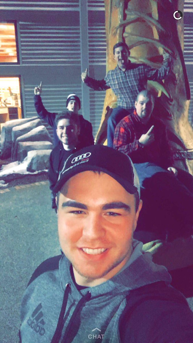 JonVeilleux's tweet photo. @KalebBoulet @biglange75 @AustinnDomingue                                    Ready for Summer☀️ https://t.co/RyINMNux3E
