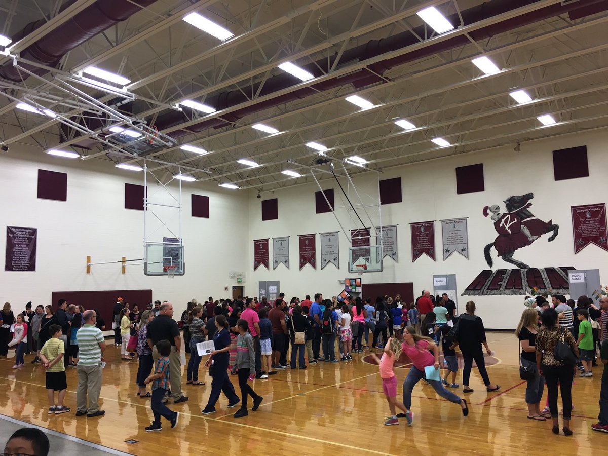 Pop Up Performances, student tour guides, and excited 6th grade teachers. That's how RMS does orientation