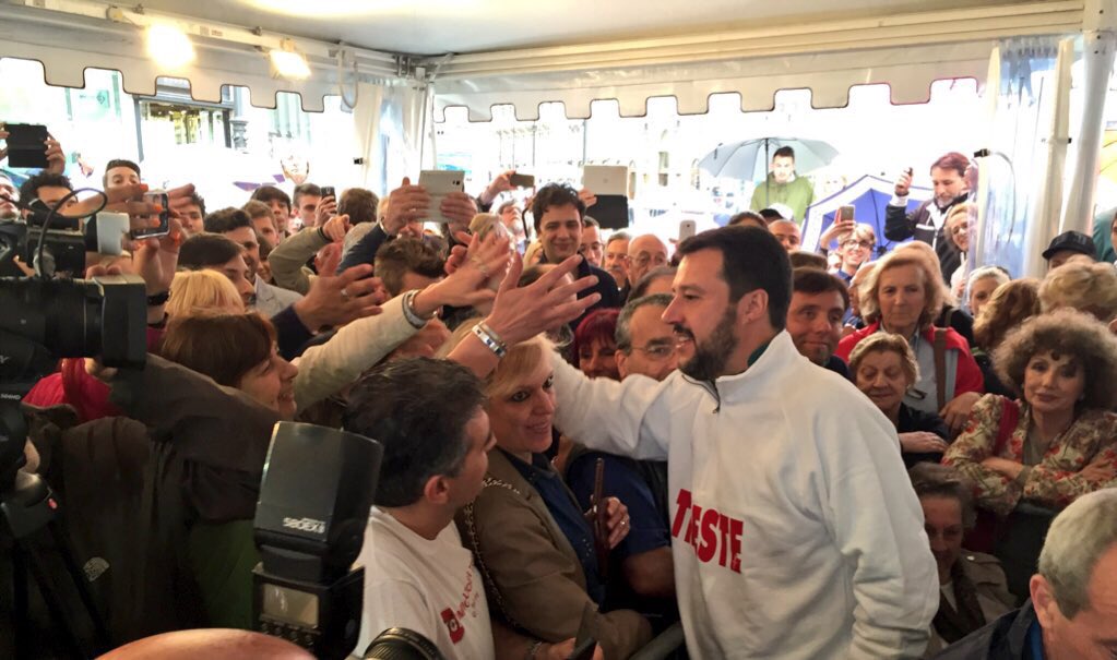 LegaFVG's tweet photo. E #Trieste c'è! Pienone ieri nonostante la pioggia per Matteo #Salvini! A casa Cosolini e Serracchiani! #ScelgoLega https://t.co/MNqoCri7Y5