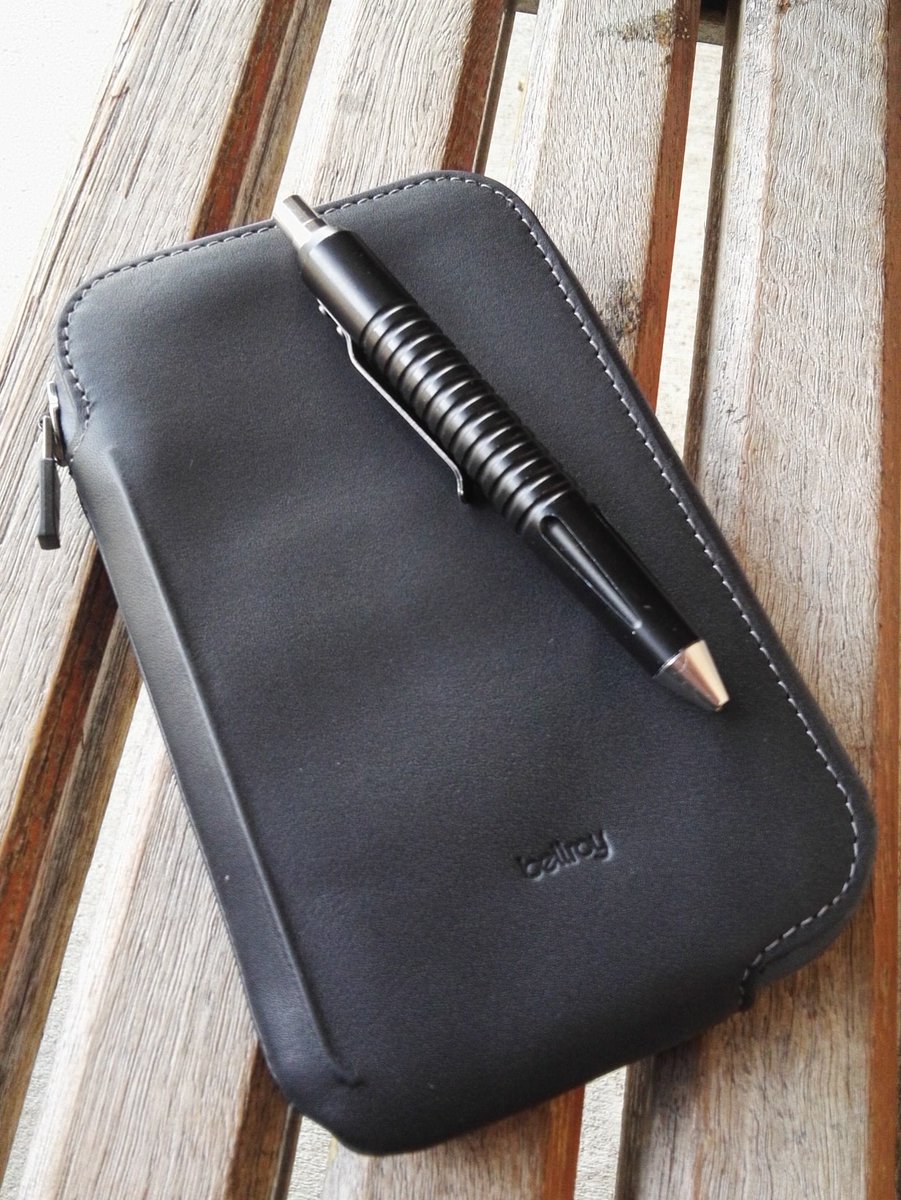 theedczone's tweet photo. My @Bellroy #elementsphonepocketplus wallet, first day using it. Very impressed, fits my @HuaweiOZ P8 smartphone. https://t.co/fz159HZbaK