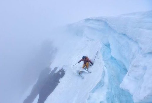 theiaincameron's tweet photo. Yet more (wonderful) madness from @HamishFrost, @thephmack &amp; co. on Ben Nevis at the weekend. 17 skier mass descent! https://t.co/u0RA2rJqqp