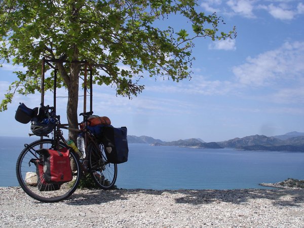 Want to bike tour? It's the best way to holiday there is. Start with a weekend away...rideonmagazine.com.au/a-weekend-away…