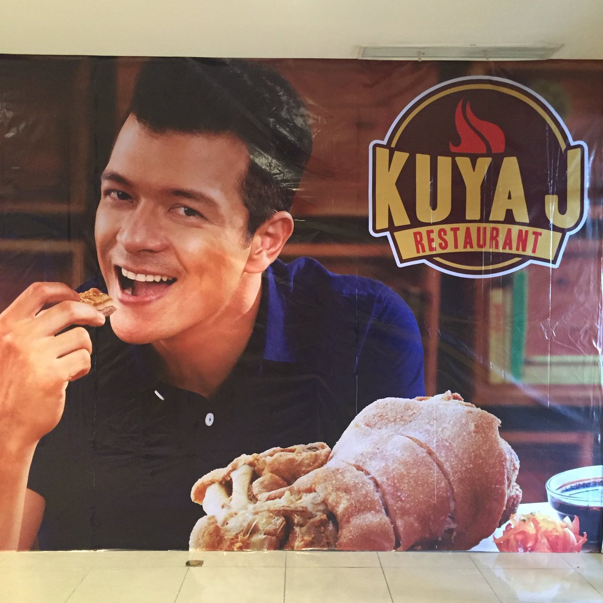 harborpointmall's tweet photo. Who else is as excited as we are for @kuyajresto opening soon on the second level? 😊 #iloveayalamalls https://t.co/v8Ac9gdPpt