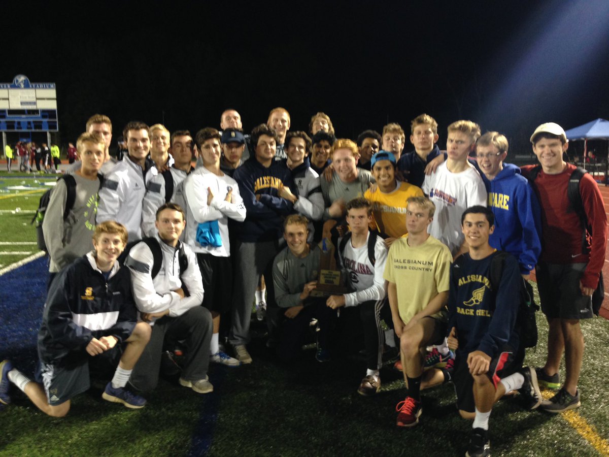 SeanGreeneWDEL's tweet photo. D1 Boys Champs - @Salesianum @Salliesrunning #delhs https://t.co/IqXcExzZWV