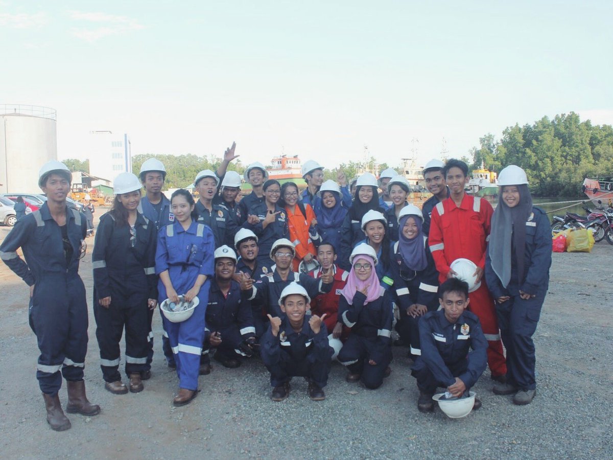 spesttmigassc's tweet photo. Yesterday, (Monday, May 22nd 2016) we have done field trip to Yani and Raisis swamp barge rig!
#SPEMoment #SPEGram https://t.co/P1ukHa7qRf