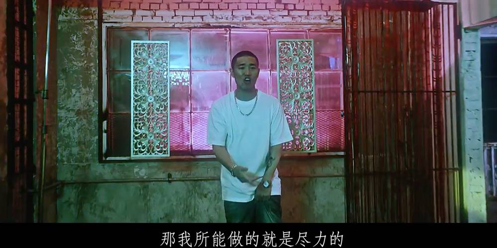allkpop's tweet photo. Gary drops the beat flawlessly in Chinese for 'Mei Guan Xi' MV
https://t.co/Rnmhw2SqJk https://t.co/7zNUOFJaLm