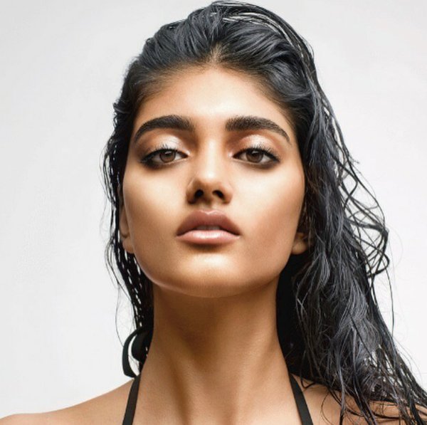 desibeautyy's tweet photo. The gorgeous Neelam Gill @NeelamKG https://t.co/FoktAlEK4Q