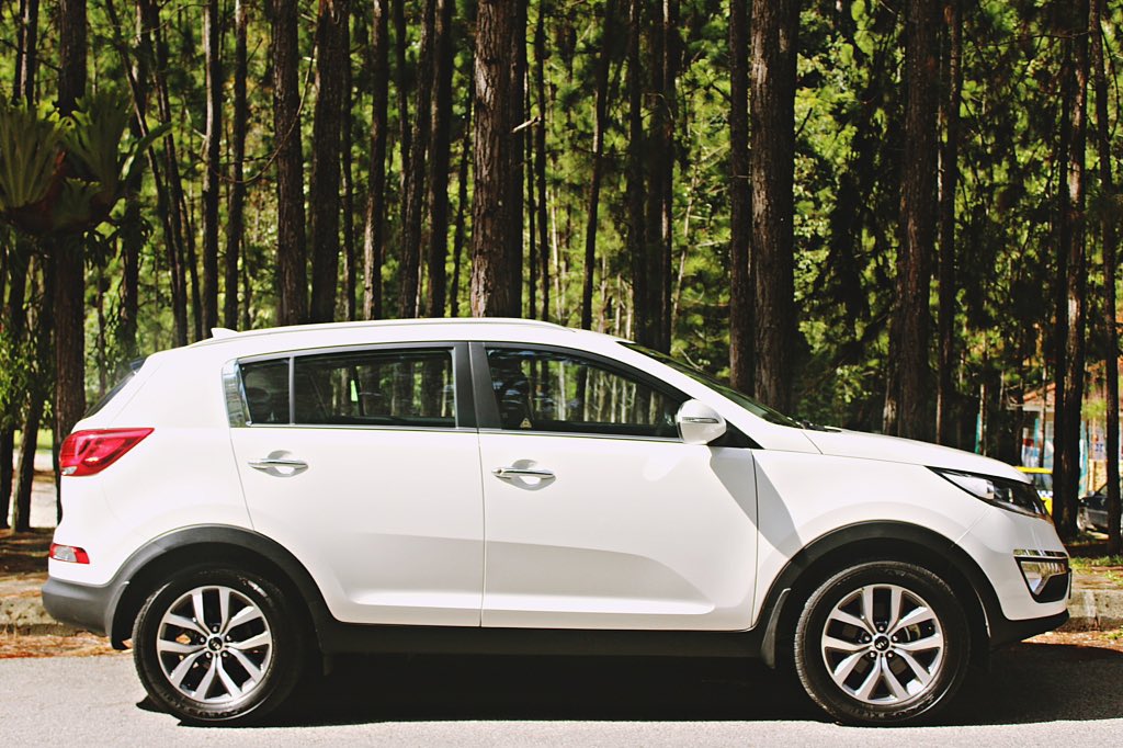 nazacorp's tweet photo. Choose any road you wish, the Kia Sportage awaits to surprise you!

View now at our Naza Kia Showroom.
@Kia_Malaysia https://t.co/kFhSyuxLD7
