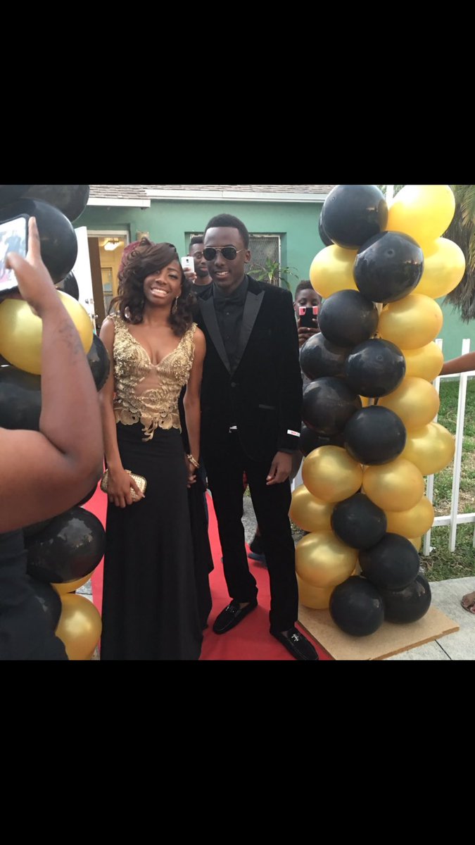 Miami2K17Prom's tweet photo. Couple Pics 👫 #Prom2k16 https://t.co/lfy0378lxE