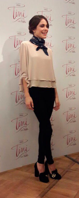 tinivstini's tweet photo. #TINI #TiniStoessel #TiniElGranCambioDeVioletta https://t.co/qR3itqTqoc