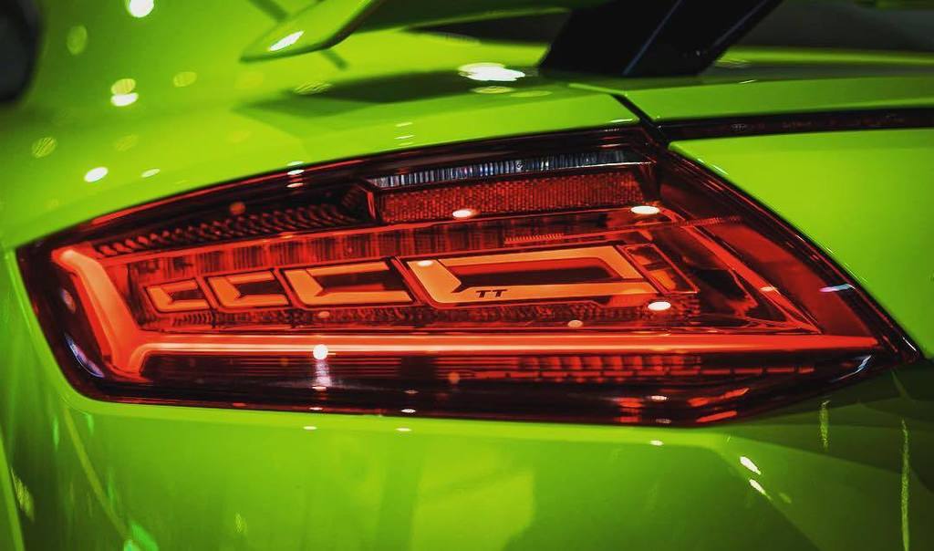 audidriven's tweet photo. OLED is the future - 1st light implementation on #newTTRS #Limegreen #Audi #TTRS at #AudiF… https://t.co/PjYaZ2fiMq https://t.co/XHUS3Vufor