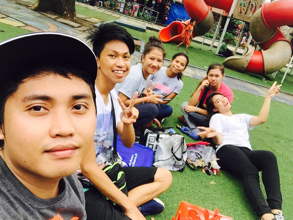 MCCOYLoversOFCL's tweet photo. Bonding time with the group! Welcome to our TOCINO PARTY @TeamMcRisOFC @hashtag_mccoydl 

#ShowtimeLovelinessMartes https://t.co/vLrXxhHUYU