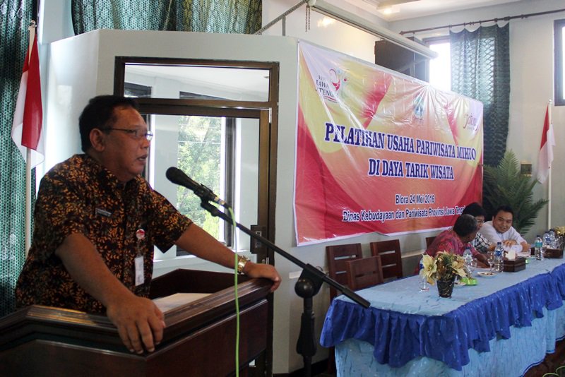 Pelatihan Usaha Pariwisata Mikro di Daya Tarik Wisata
blorakab.go.id/index.php/13-u…