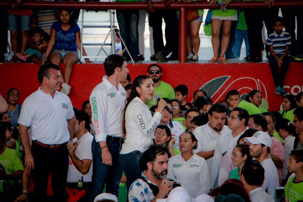 CandyAyuso's tweet photo. Esta tarde transmití mi mensaje junto a @MauricioGongora, @rembertoestrada e @IvonneOP. ¡Gran equipo! https://t.co/BOjJRhGyrt