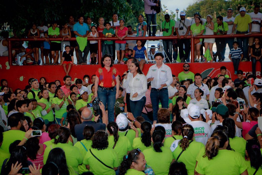 CandyAyuso's tweet photo. Esta tarde transmití mi mensaje junto a @MauricioGongora, @rembertoestrada e @IvonneOP. ¡Gran equipo! https://t.co/BOjJRhGyrt