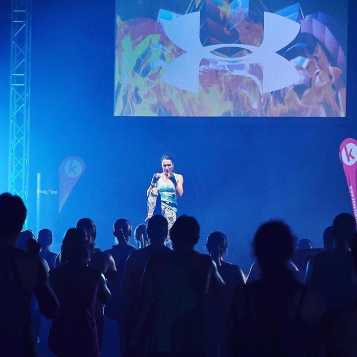 kraftakt_ch's tweet image. #kickpower at #kraftakt5 #fighteredition with mastertrainer @gina_dinardo. 💪👊💪 #underarmou… ift.tt/1Weyn59