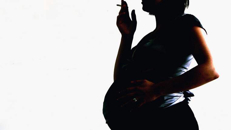MickiCynic's tweet photo. Schizophrenia Risk: Pregnant Smokers Warned https://t.co/EWxS1NkgLQ https://t.co/ZKc6sFYMql