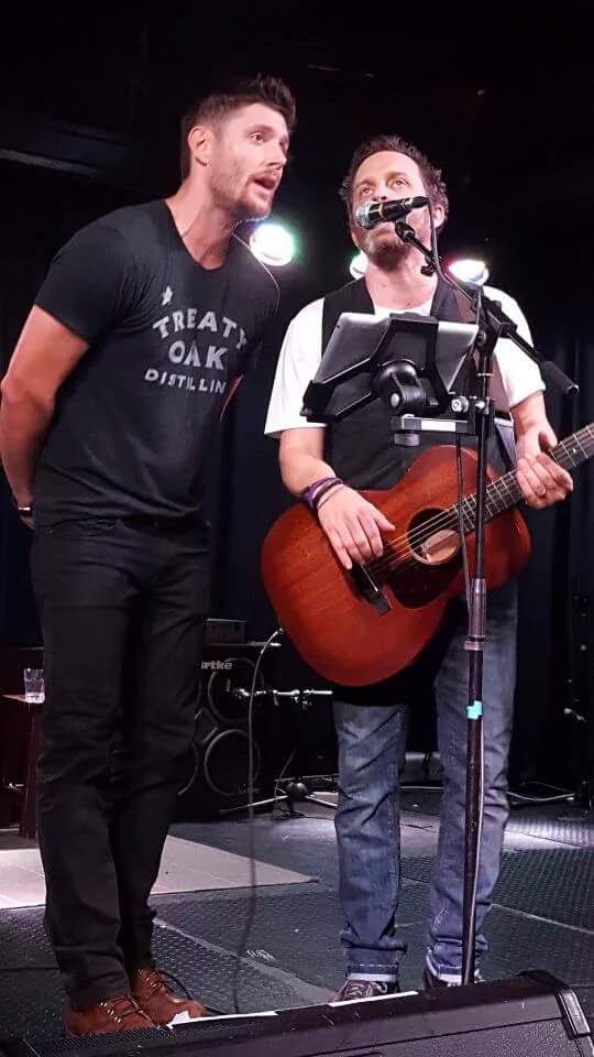 pulah_anu's tweet photo. Gud morning #SPNfamily 😊😘
Have an awesum Tues
#JiBcon2016 #JIBCON7 #JIB7 was a treasure of pics😍
CREDITS 2 OWNER https://t.co/KaJ0UqcZEf