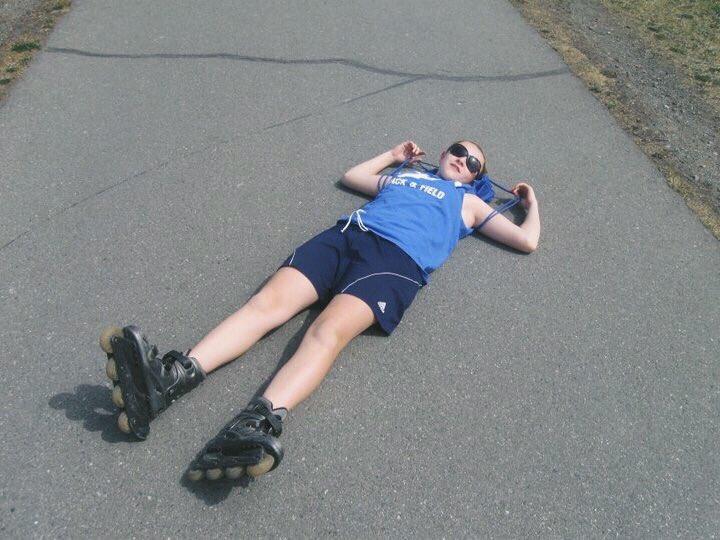 Katie__McCall's tweet photo. when u blade too hard #bladesquad https://t.co/ExOXZ1xPum