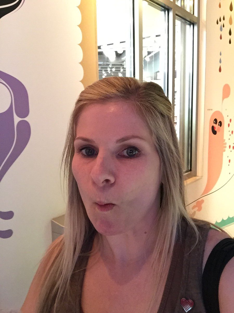 gessekamartin's tweet photo. A little tart! π #ITastedBeverly at #WorldofCocaCola https://t.co/LVv5LHs84b