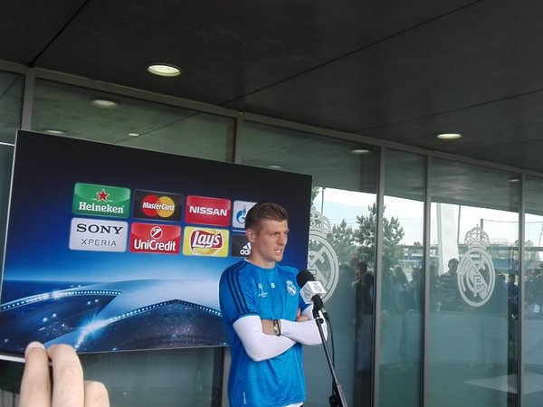 SupportingKroos tweet picture