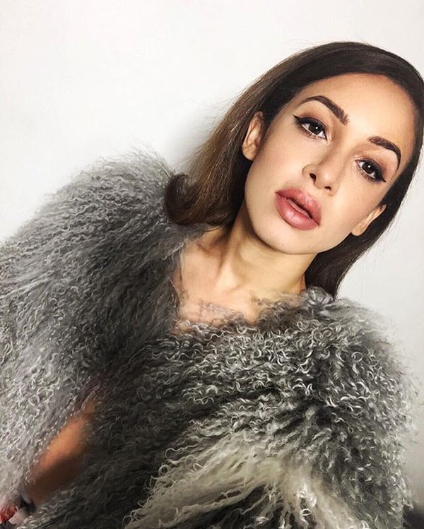 DeleanorDivaaa's tweet photo. SUCH A QUEEN @DaniellePeazer https://t.co/EKKvALi8Xp