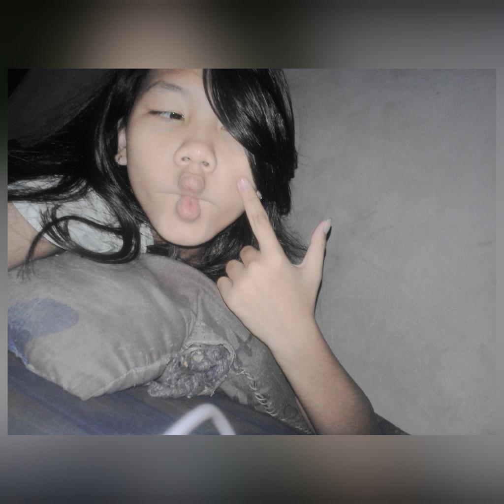 ninaaulia188's tweet photo. `Intinya Bahagia Udh Milik Kita YahDe({});;*
#SlmtSiangYaa! https://t.co/Icl5dIClma