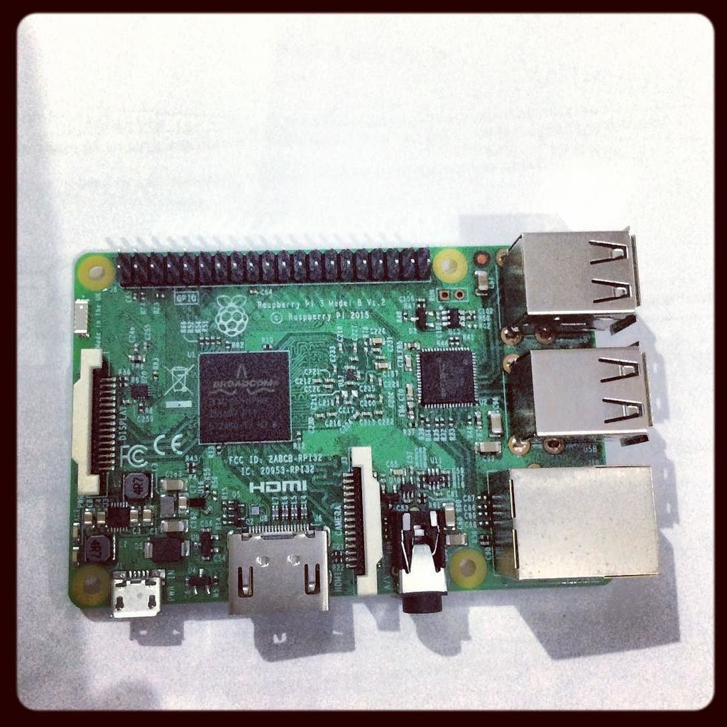 Insta_RaspPi's tweet image. ift.tt/1TIRhiz - This is Awesomeness !!! #raspberrypi3 #raspberrypi3modelb #home… ift.tt/20u0uMb