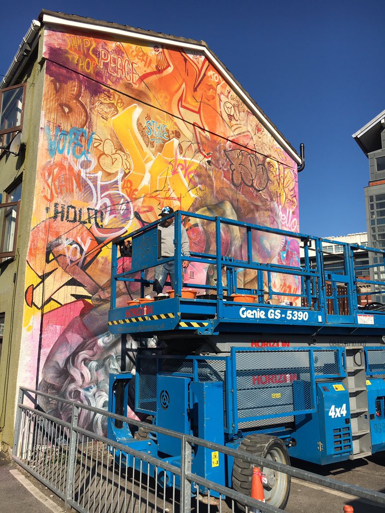 NQManchester's tweet image. A beautiful day ahead in the Northern Quarter, perfect for some painting #citiesofhope northernquartermanchester.com/cities-of-hope/