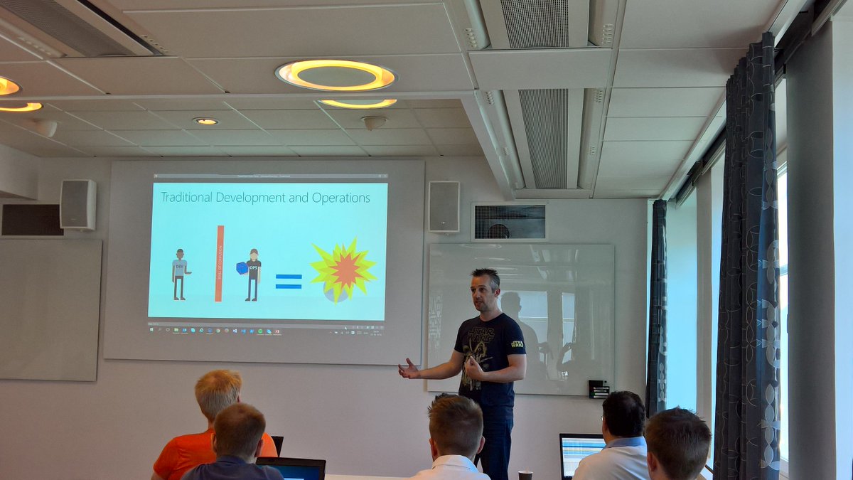 EngstromJess's tweet image. Watching @RasmusHaldDK kicking butt on stage, talking about how the future is changing for businesses. #TalkDevOps