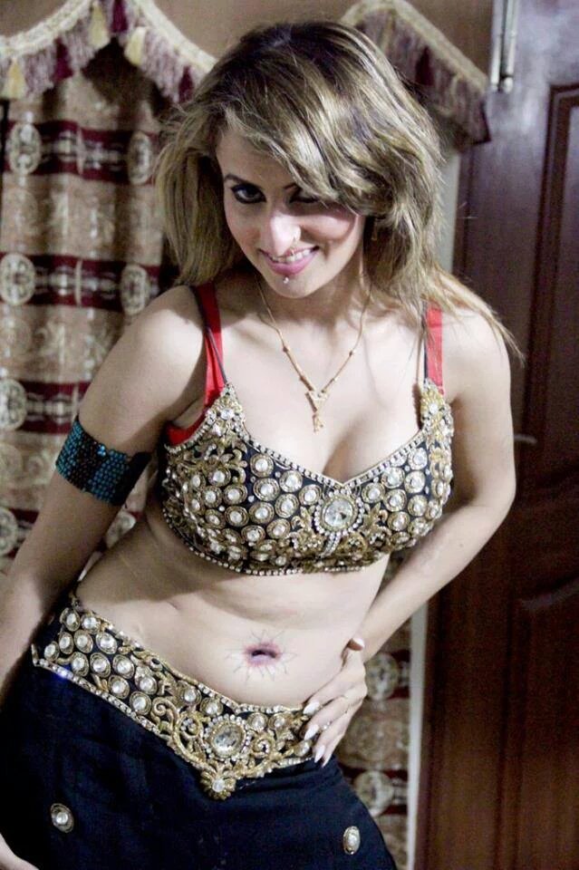 Afreen Khan (@AfreenK08227686) | Twitter