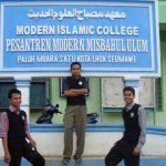 AcehXPress's tweet photo. Kita dan Misbahul Ulum https://t.co/gbCWVLyZhw https://t.co/KkbEa6QqjB