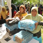AcehXPress's tweet photo. Jelang Ramadhan, Pemkab Aceh Utara Gelar Pasar Murah https://t.co/6lGKovtXVP https://t.co/BxCL0kfzyG