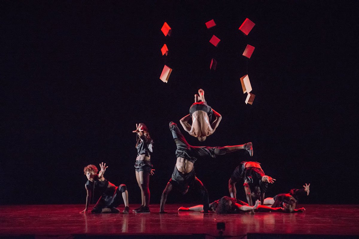 Jeudi 26 c'est le retour du festival pluridisciplinaire #OutreMerVeille, dès 14h30 découvrez #Abstraction #danse