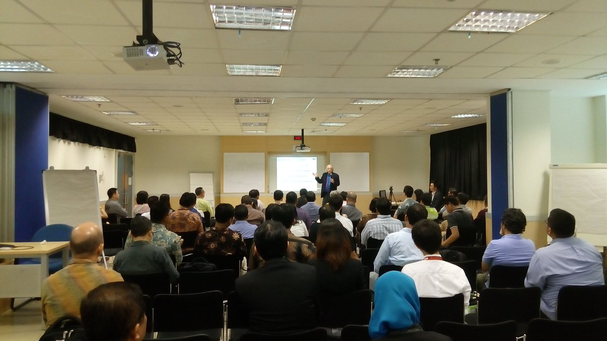 bbs_binus's tweet image. (16) After the coffee break, we continue the session #BBSevent