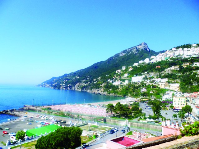 gccnewspapers's tweet photo. AlBayanNews: في اليوم الأول للرحلة العلمية التي تقام بالتعاون بين #البيان ومؤسسة أنطونيو ساليرنو
#إيطاليا
… https://t.co/OfMXvKoE0m