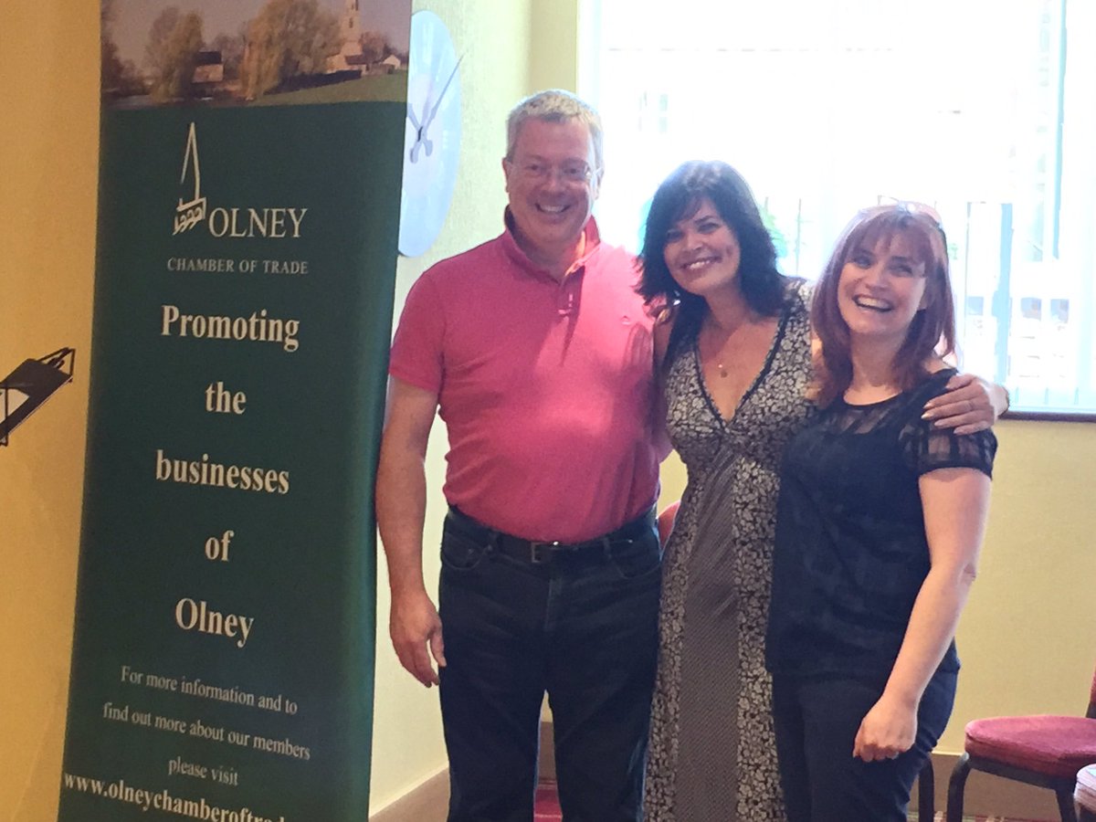 MichT_artist's tweet photo. Getting set up :-) @Sage_of_Olney @andromeda968 @propertyclaimmk #OBL2016 https://t.co/AWDbZN4slk
