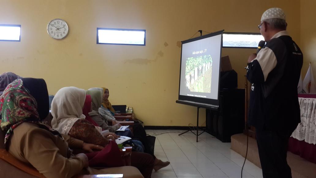 mekarjaya_sip's tweet photo. @ridwankamil @yossiirianto @andri_darusman pelatihan tekhnologi tepat guna pemanfaatan Toga Sukses berkebun di rw https://t.co/ZDqisMJ9yE