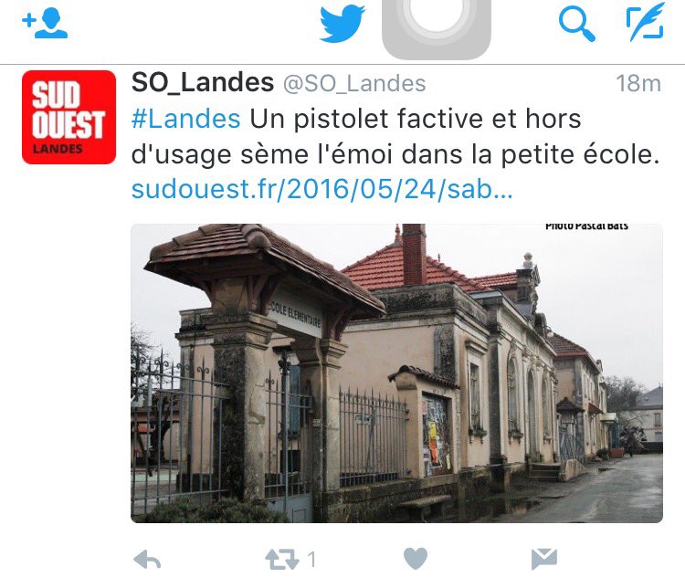 XavAcqs's tweet photo. La réforme de  l'orthographe s'accélère dans le sud ouest #factive #1/2fictive #1/2factice
@sudouest @Sud_ou_Est https://t.co/FsReKKDhMR