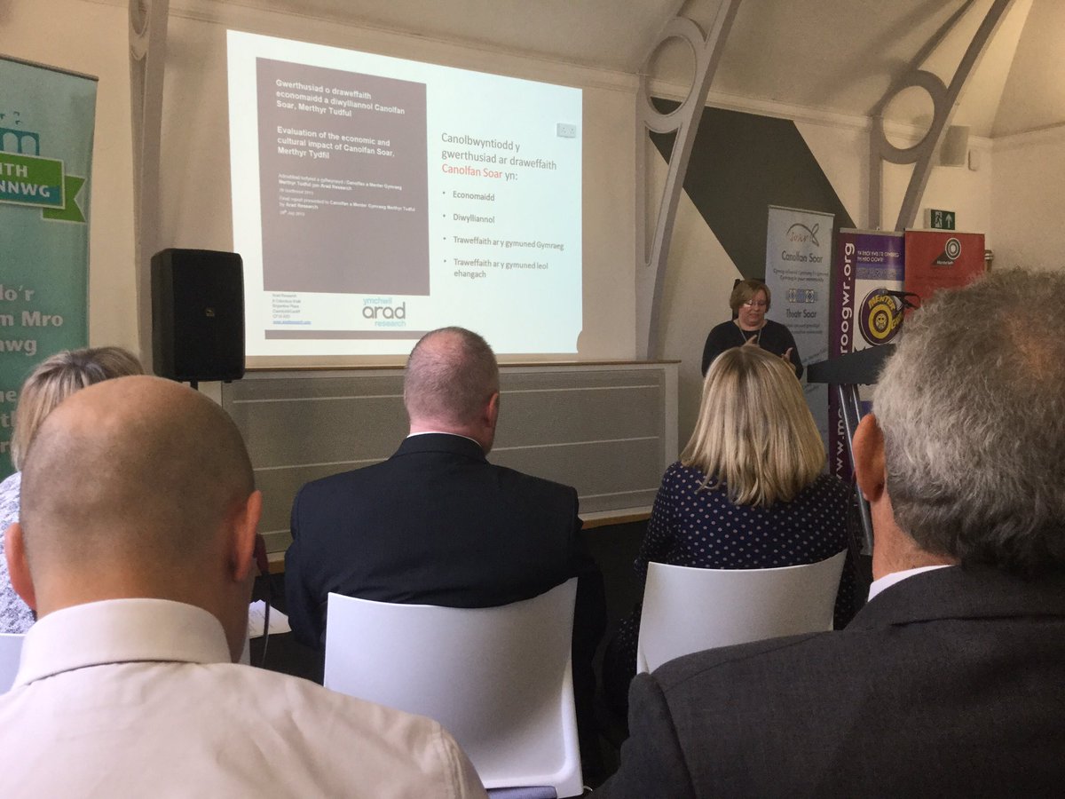 Dyma Lis Mclean <a href="/Menter_Merthyr/">Menter Iaith Merthyr</a> yn sôn am effaith gwaith y fenter, yn economaidd ac yn ieithyddol. #Cymraeg